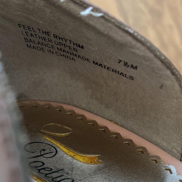2/$25 - Poetic License// heels, size 7.5 - Picture 8 of 8